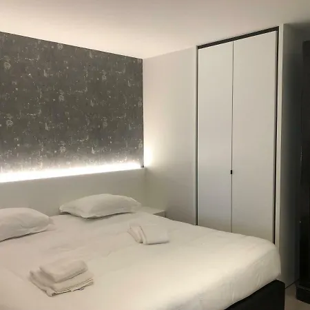 Acropolis - Luxury Appartments I Hotelservice And Parking ميدل كيرك